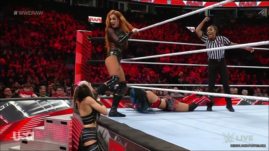 WWE_Monday_Night_Raw_2023_01_02_720p_HDTV_x264-NWCHD_mp4_005440641.jpg