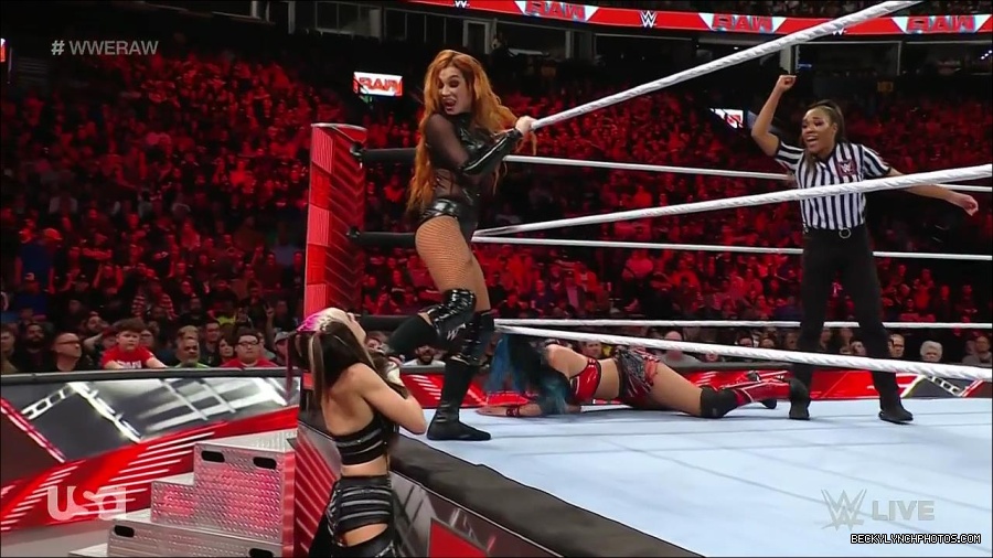 WWE_Monday_Night_Raw_2023_01_02_720p_HDTV_x264-NWCHD_mp4_005441041.jpg