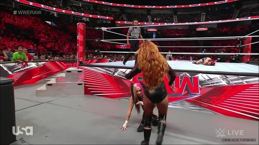 WWE_Monday_Night_Raw_2023_01_02_720p_HDTV_x264-NWCHD_mp4_005454254.jpg
