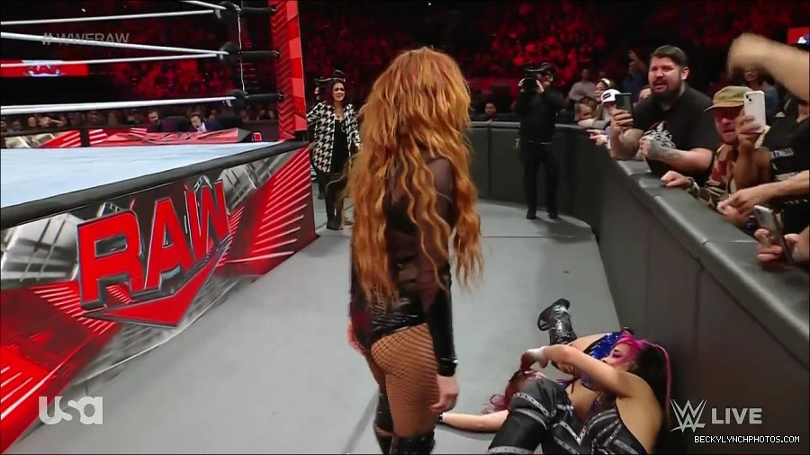 WWE_Monday_Night_Raw_2023_01_02_720p_HDTV_x264-NWCHD_mp4_005475075.jpg
