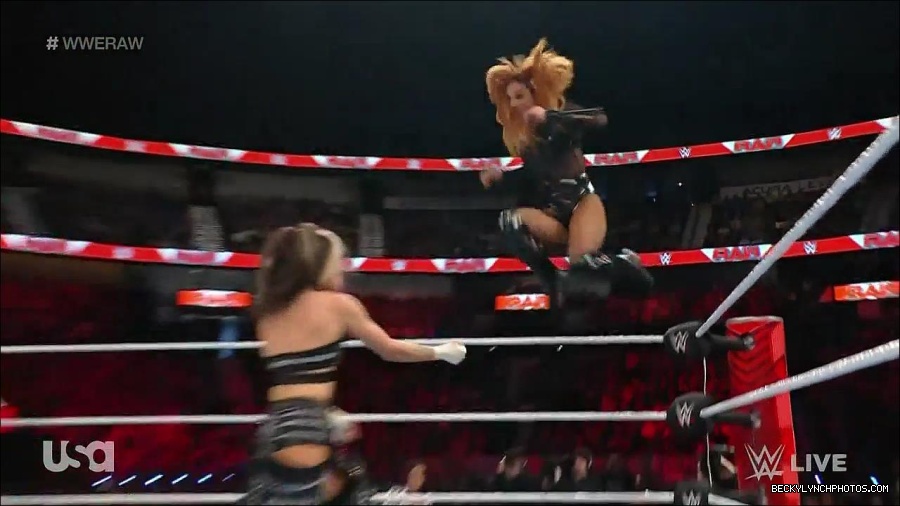 WWE_Monday_Night_Raw_2023_01_02_720p_HDTV_x264-NWCHD_mp4_005490290.jpg