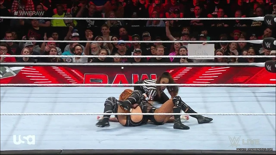 WWE_Monday_Night_Raw_2023_01_02_720p_HDTV_x264-NWCHD_mp4_005494695.jpg