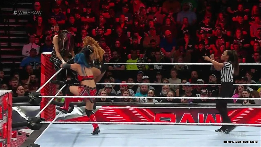 WWE_Monday_Night_Raw_2023_01_02_720p_HDTV_x264-NWCHD_mp4_005518318.jpg