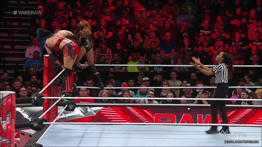 WWE_Monday_Night_Raw_2023_01_02_720p_HDTV_x264-NWCHD_mp4_005520721.jpg