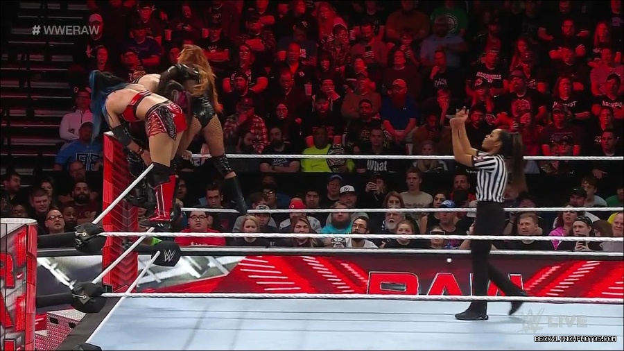 WWE_Monday_Night_Raw_2023_01_02_720p_HDTV_x264-NWCHD_mp4_005521121.jpg