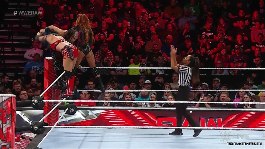 WWE_Monday_Night_Raw_2023_01_02_720p_HDTV_x264-NWCHD_mp4_005521922.jpg