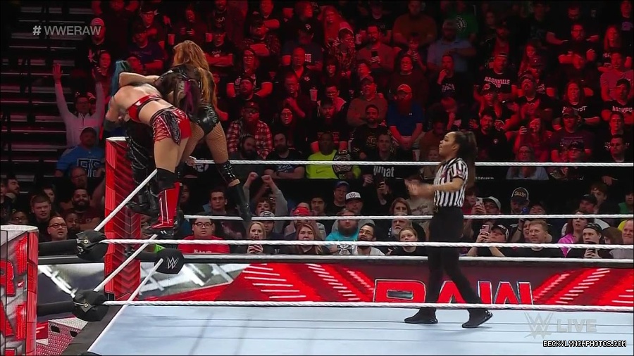 WWE_Monday_Night_Raw_2023_01_02_720p_HDTV_x264-NWCHD_mp4_005522723.jpg