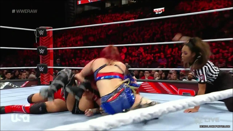 WWE_Monday_Night_Raw_2023_01_02_720p_HDTV_x264-NWCHD_mp4_005537938.jpg