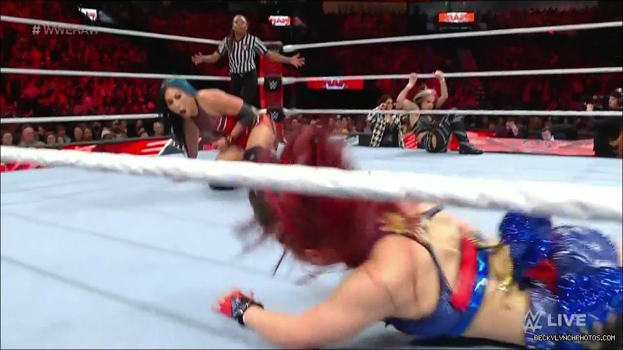 WWE_Monday_Night_Raw_2023_01_02_720p_HDTV_x264-NWCHD_mp4_005555555.jpg
