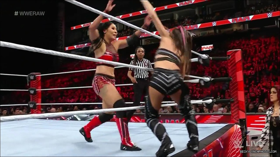WWE_Monday_Night_Raw_2023_01_02_720p_HDTV_x264-NWCHD_mp4_005559159.jpg