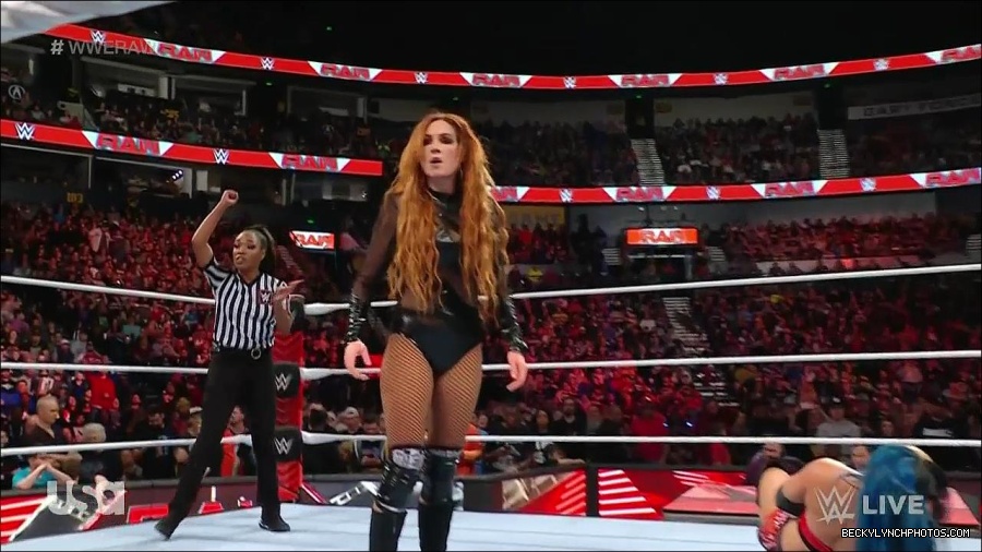 WWE_Monday_Night_Raw_2023_01_02_720p_HDTV_x264-NWCHD_mp4_005607207.jpg