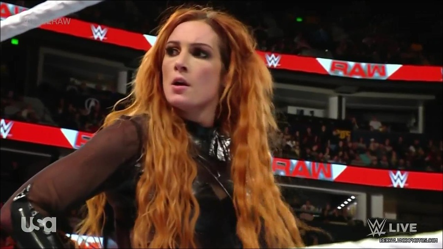 WWE_Monday_Night_Raw_2023_01_02_720p_HDTV_x264-NWCHD_mp4_005618018.jpg
