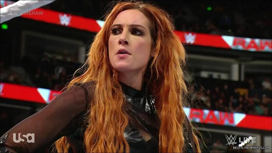 WWE_Monday_Night_Raw_2023_01_02_720p_HDTV_x264-NWCHD_mp4_005619219.jpg