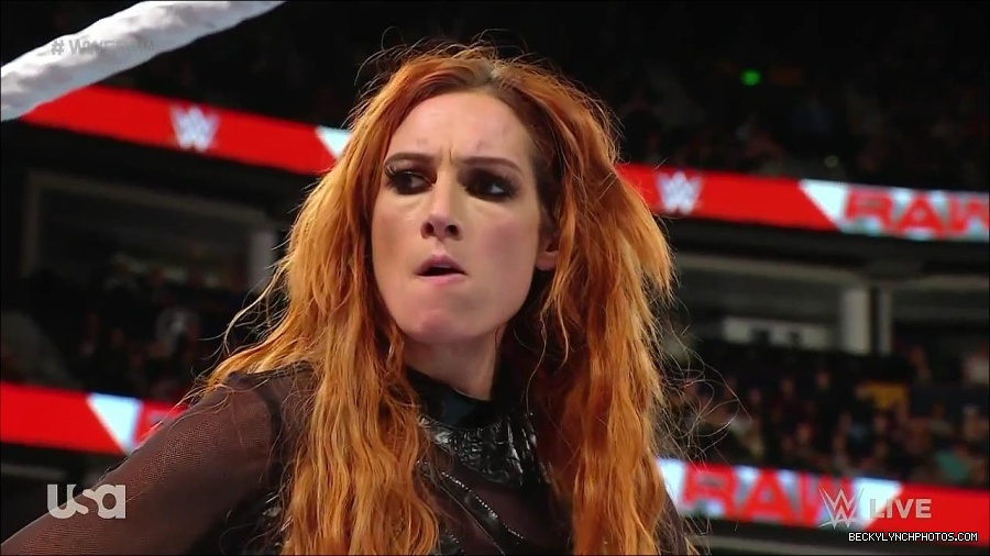 WWE_Monday_Night_Raw_2023_01_02_720p_HDTV_x264-NWCHD_mp4_005620821.jpg