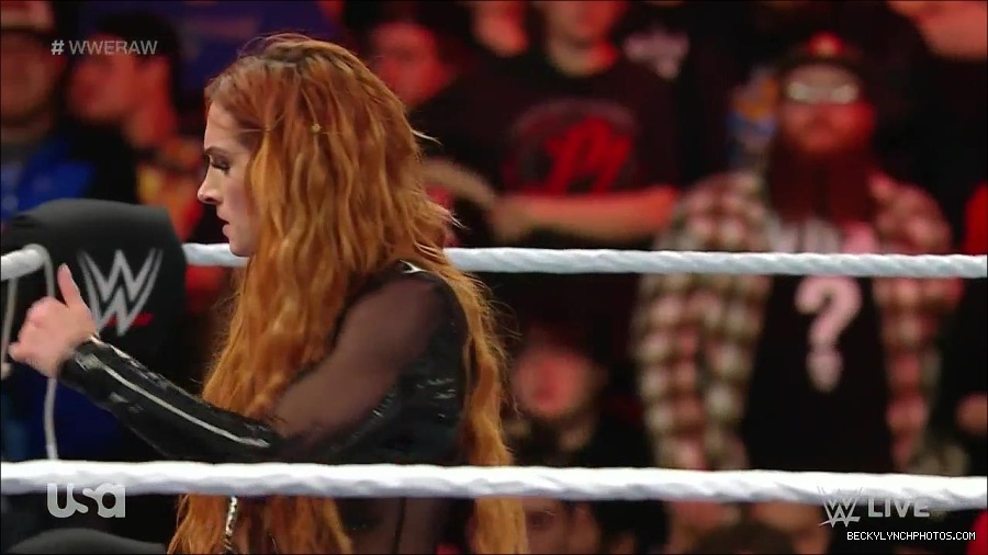 WWE_Monday_Night_Raw_2023_01_02_720p_HDTV_x264-NWCHD_mp4_005624024.jpg