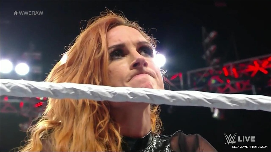 WWE_Monday_Night_Raw_2023_01_02_720p_HDTV_x264-NWCHD_mp4_005674875.jpg
