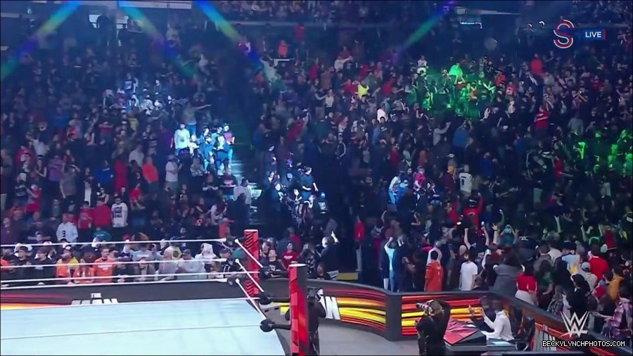 WWE_Monday_Night_RAW_2023_01_16_720p_HDTV_x264-Star_mp4_002473466.jpg
