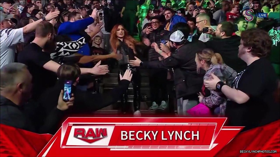 WWE_Monday_Night_RAW_2023_01_16_720p_HDTV_x264-Star_mp4_002487466.jpg