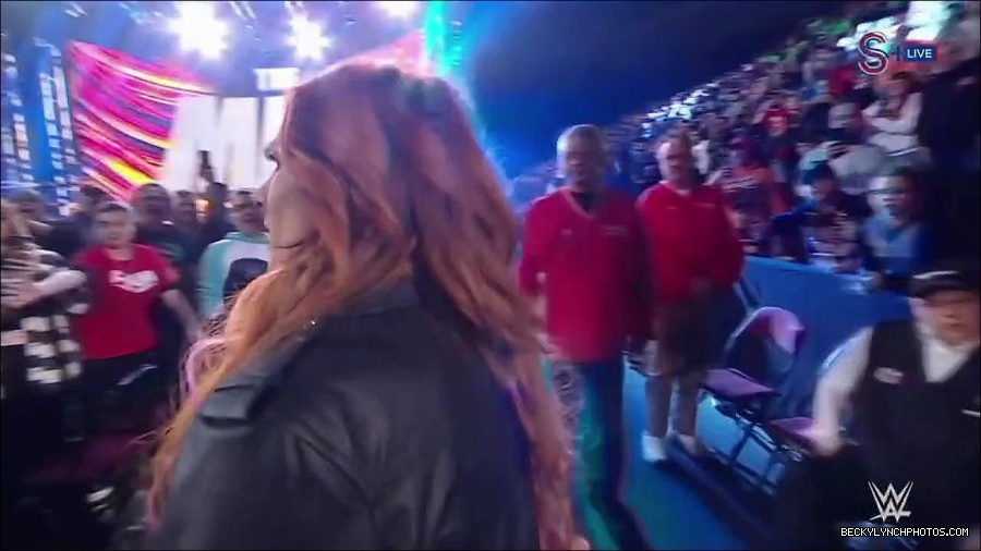 WWE_Monday_Night_RAW_2023_01_16_720p_HDTV_x264-Star_mp4_002501066.jpg