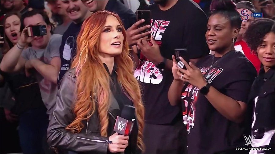 WWE_Monday_Night_RAW_2023_01_16_720p_HDTV_x264-Star_mp4_002507466.jpg