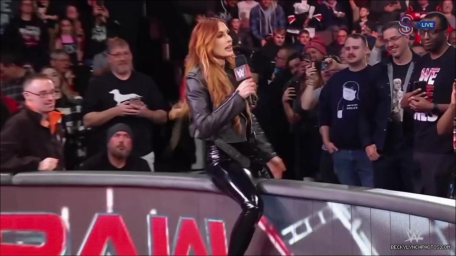 WWE_Monday_Night_RAW_2023_01_16_720p_HDTV_x264-Star_mp4_002515866.jpg