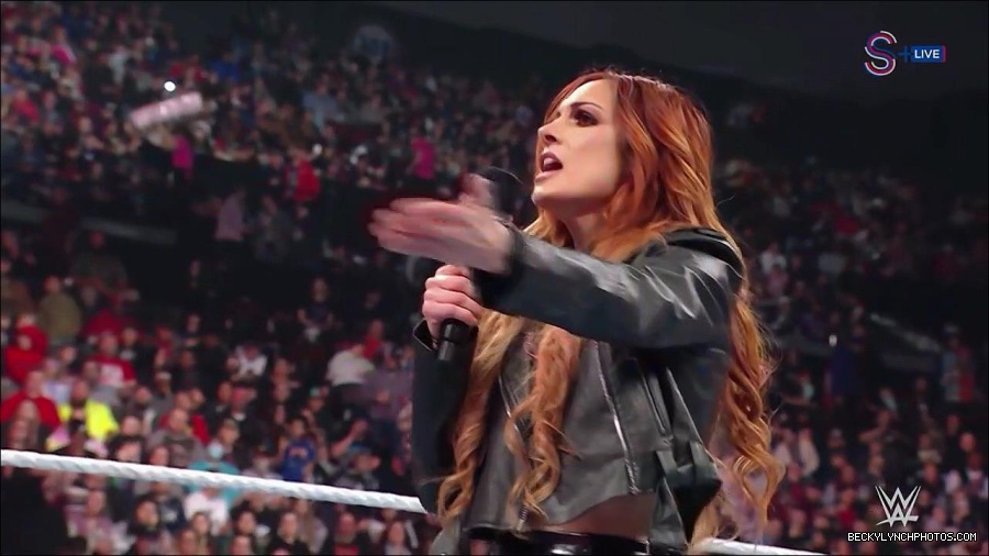 WWE_Monday_Night_RAW_2023_01_16_720p_HDTV_x264-Star_mp4_002547866.jpg