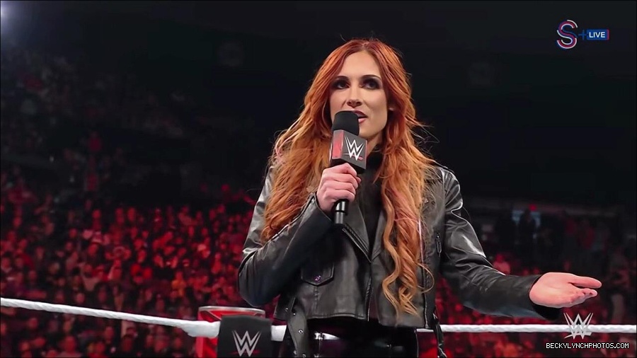 WWE_Monday_Night_RAW_2023_01_16_720p_HDTV_x264-Star_mp4_002593766.jpg