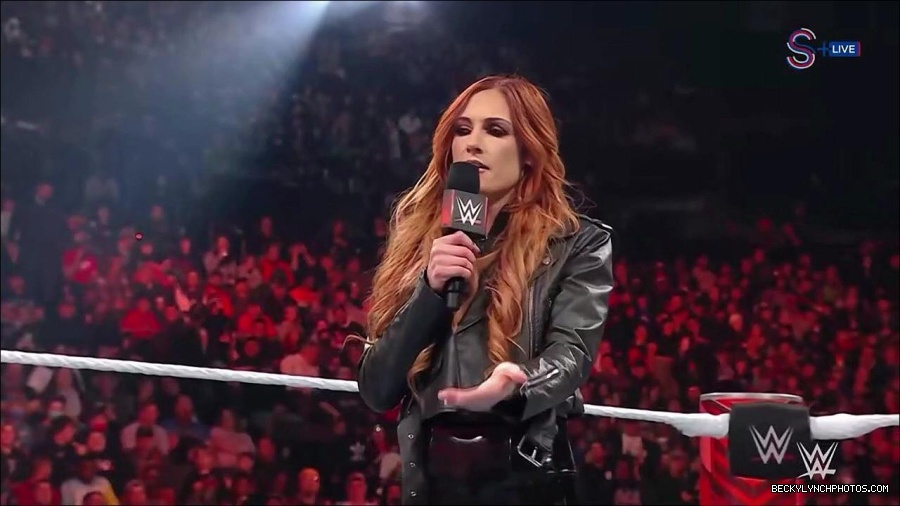 WWE_Monday_Night_RAW_2023_01_16_720p_HDTV_x264-Star_mp4_002612566.jpg