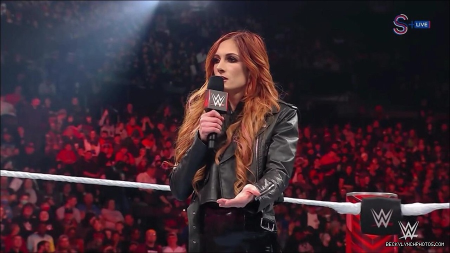 WWE_Monday_Night_RAW_2023_01_16_720p_HDTV_x264-Star_mp4_002613766.jpg