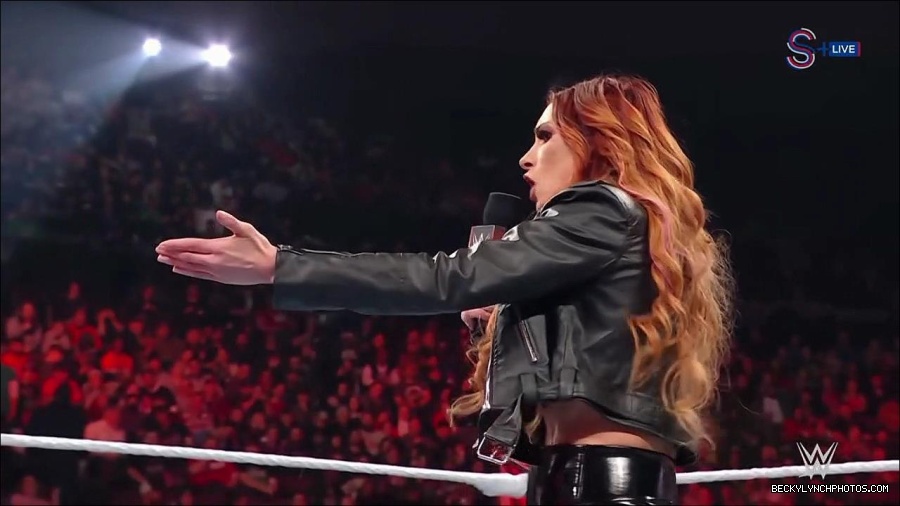 WWE_Monday_Night_RAW_2023_01_16_720p_HDTV_x264-Star_mp4_002621366.jpg