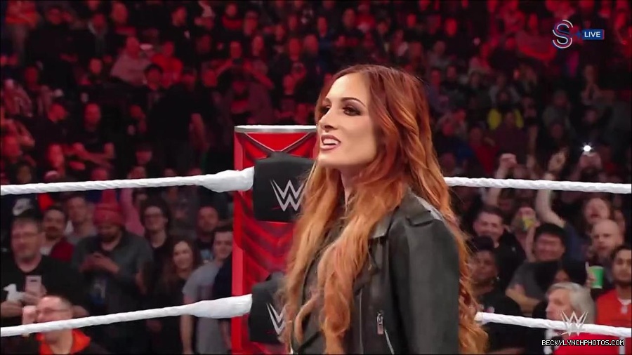 WWE_Monday_Night_RAW_2023_01_16_720p_HDTV_x264-Star_mp4_002646566.jpg