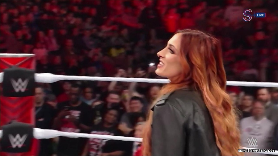 WWE_Monday_Night_RAW_2023_01_16_720p_HDTV_x264-Star_mp4_002647766.jpg