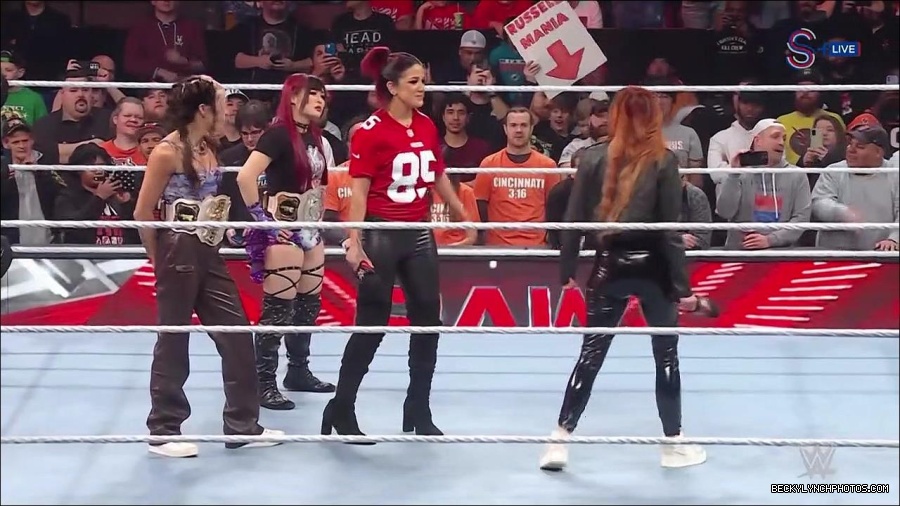 WWE_Monday_Night_RAW_2023_01_16_720p_HDTV_x264-Star_mp4_002649366.jpg