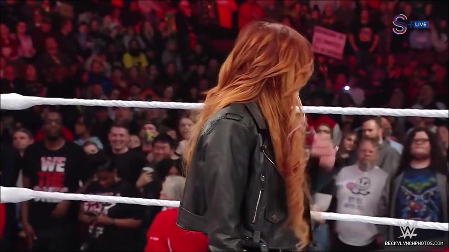 WWE_Monday_Night_RAW_2023_01_16_720p_HDTV_x264-Star_mp4_002663366.jpg