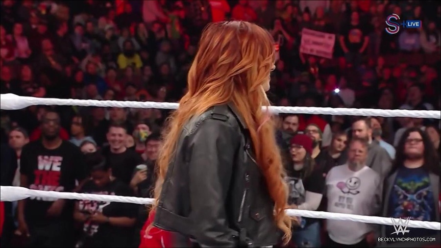 WWE_Monday_Night_RAW_2023_01_16_720p_HDTV_x264-Star_mp4_002663766.jpg