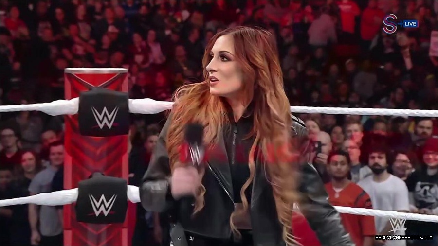 WWE_Monday_Night_RAW_2023_01_16_720p_HDTV_x264-Star_mp4_002665366.jpg