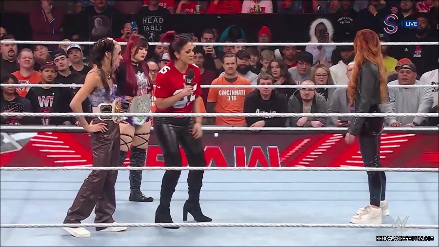WWE_Monday_Night_RAW_2023_01_16_720p_HDTV_x264-Star_mp4_002723366.jpg