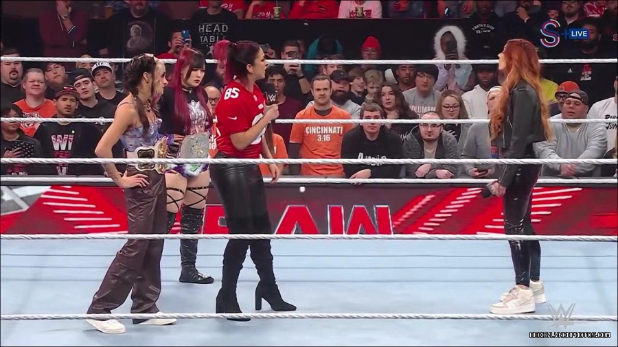 WWE_Monday_Night_RAW_2023_01_16_720p_HDTV_x264-Star_mp4_002723766.jpg