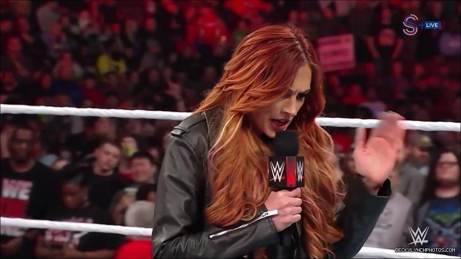 WWE_Monday_Night_RAW_2023_01_16_720p_HDTV_x264-Star_mp4_002736966.jpg