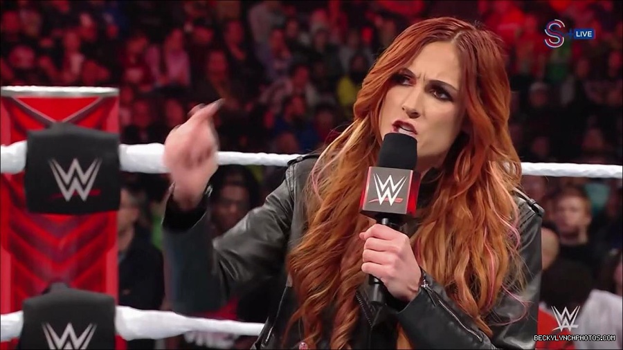 WWE_Monday_Night_RAW_2023_01_16_720p_HDTV_x264-Star_mp4_002745766.jpg