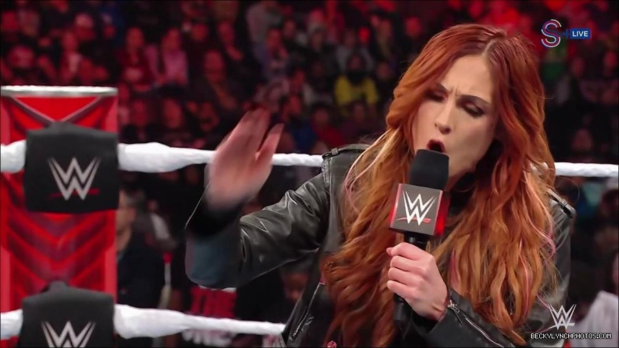 WWE_Monday_Night_RAW_2023_01_16_720p_HDTV_x264-Star_mp4_002746966.jpg