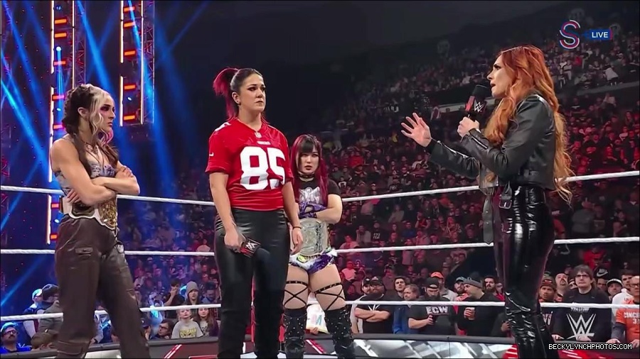 WWE_Monday_Night_RAW_2023_01_16_720p_HDTV_x264-Star_mp4_002758166.jpg