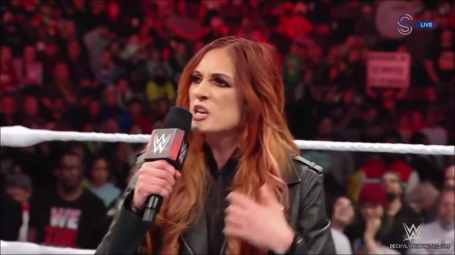 WWE_Monday_Night_RAW_2023_01_16_720p_HDTV_x264-Star_mp4_002768966.jpg
