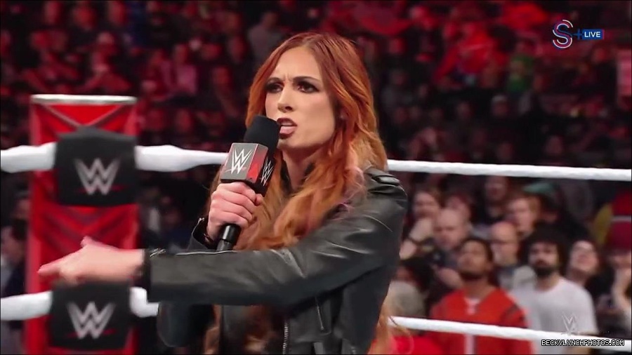 WWE_Monday_Night_RAW_2023_01_16_720p_HDTV_x264-Star_mp4_002769766.jpg