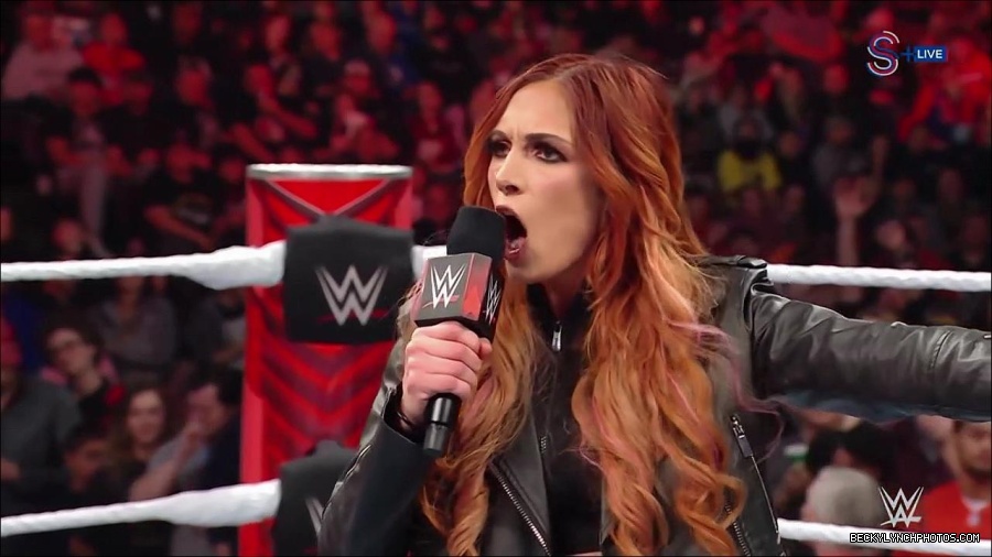 WWE_Monday_Night_RAW_2023_01_16_720p_HDTV_x264-Star_mp4_002772966.jpg