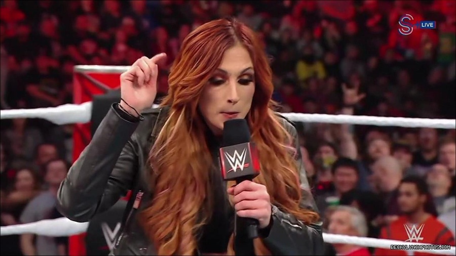 WWE_Monday_Night_RAW_2023_01_16_720p_HDTV_x264-Star_mp4_002784166.jpg