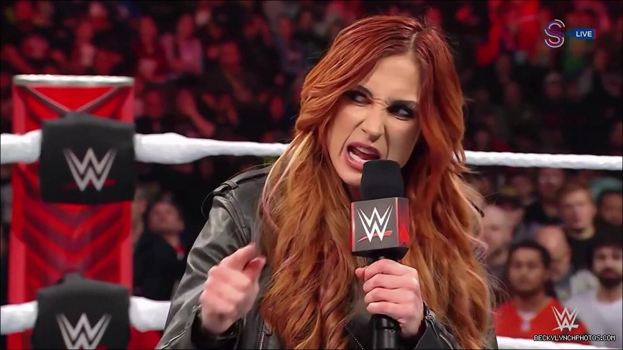 WWE_Monday_Night_RAW_2023_01_16_720p_HDTV_x264-Star_mp4_002789366.jpg
