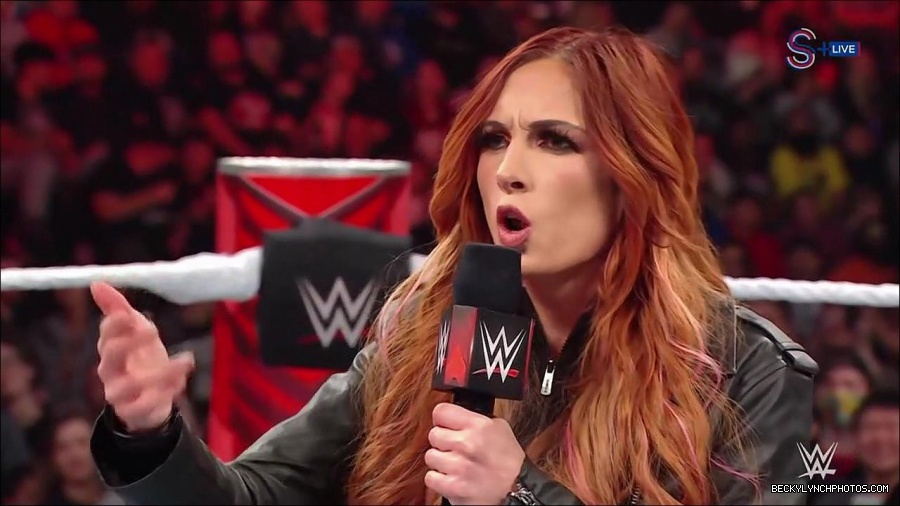 WWE_Monday_Night_RAW_2023_01_16_720p_HDTV_x264-Star_mp4_002802966.jpg