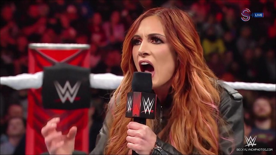 WWE_Monday_Night_RAW_2023_01_16_720p_HDTV_x264-Star_mp4_002812966.jpg