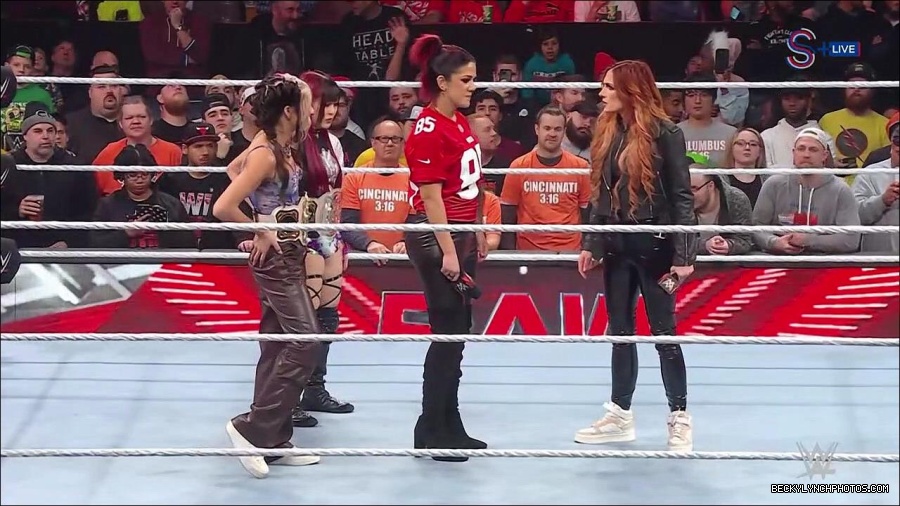 WWE_Monday_Night_RAW_2023_01_16_720p_HDTV_x264-Star_mp4_002825366.jpg